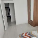 Apartment Koepruebasi Aile