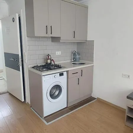 Apartment Koepruebasi Aile