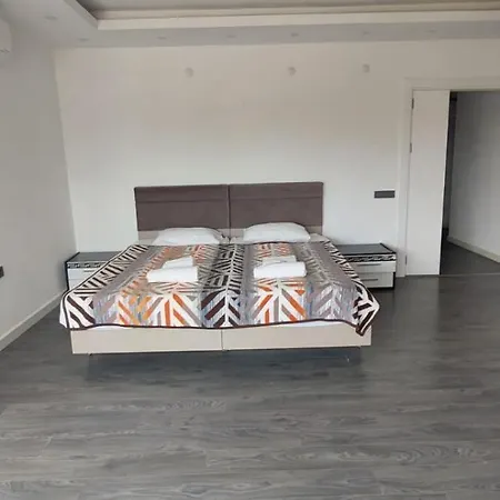 アパート Koepruebasi Aile *