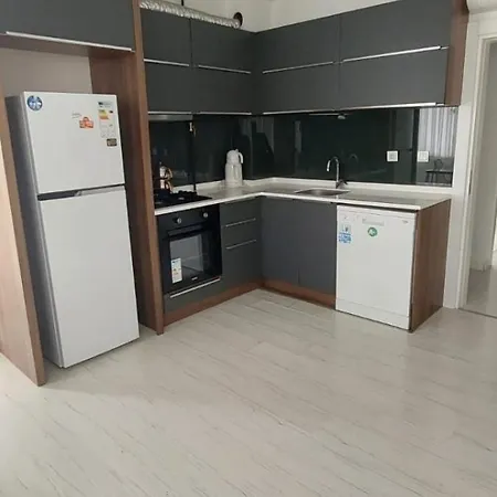 아파트 Koepruebasi Aile