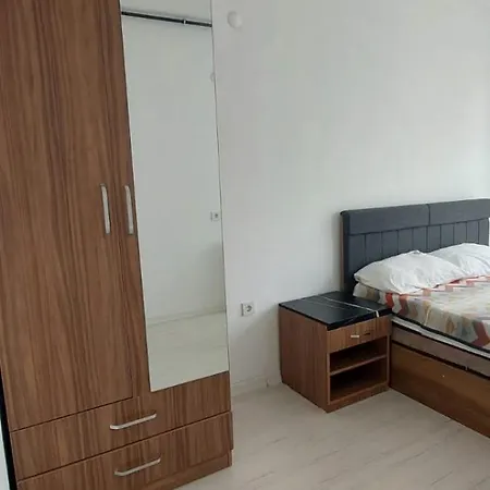 Koepruebasi Aile 아파트