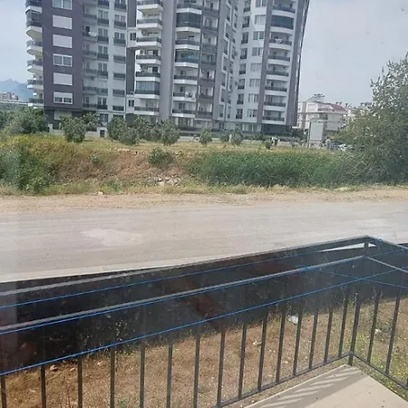 Koepruebasi Aile דירה *