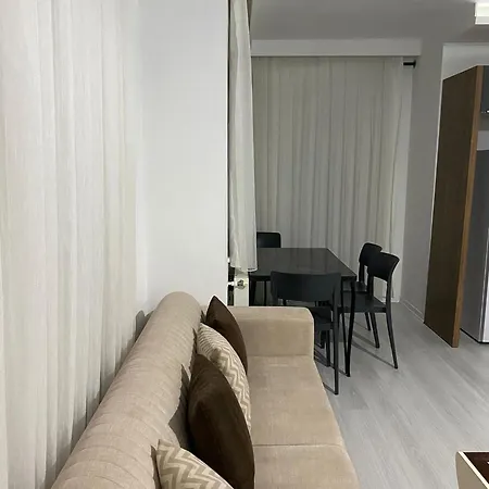 Koepruebasi Aile 아파트 안탈리아