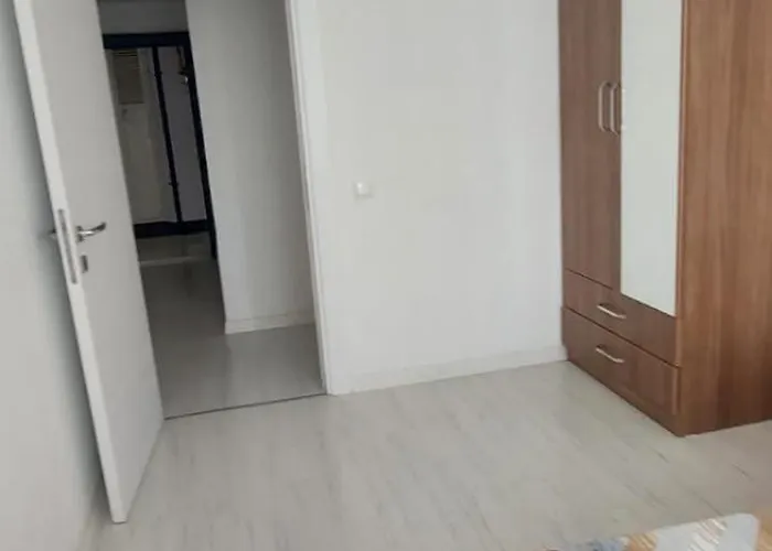 דירה Koepruebasi Aile